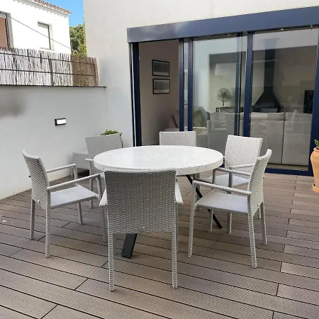 F-1 8 Pax Holiday home Llafranc