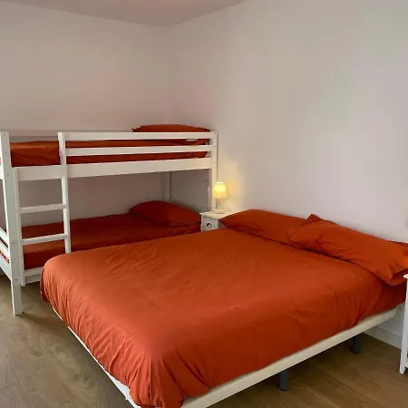 F-1 8 Pax Holiday home Llafranc